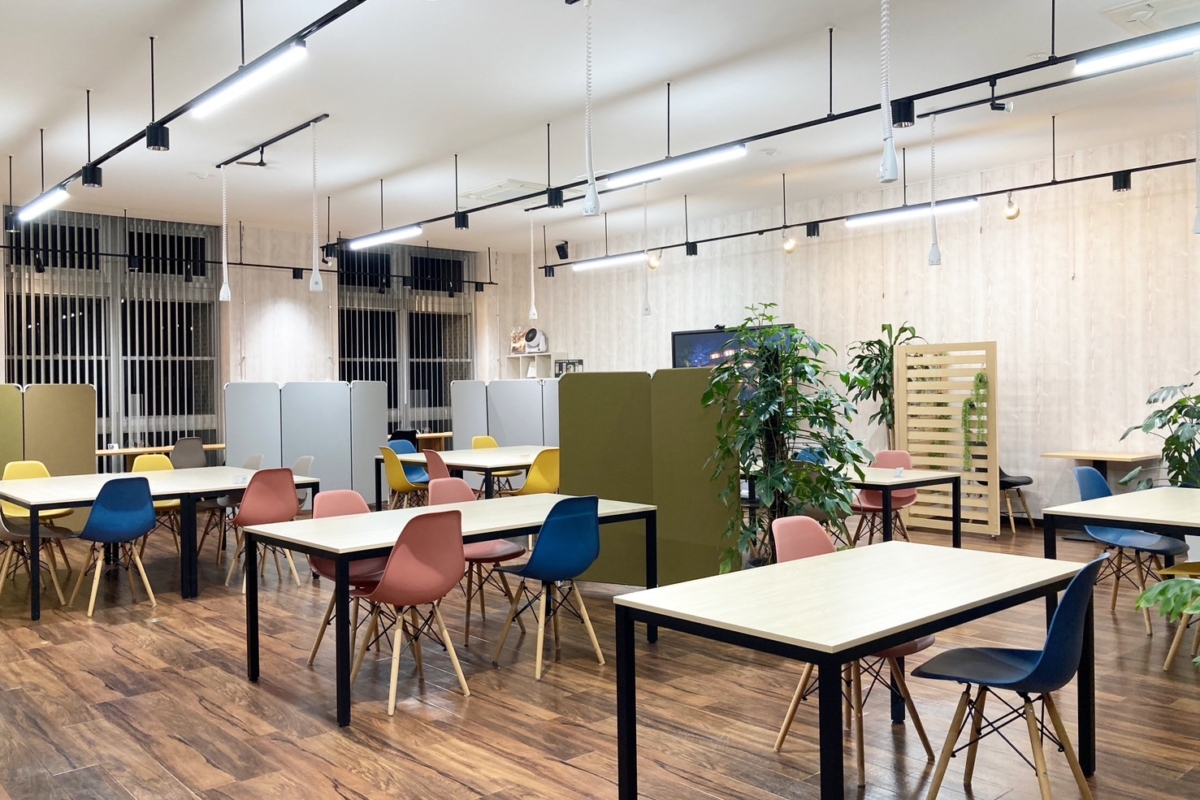 【Coworking terrace i.lab(コワーキングテラス アイラボ)】快適なまちなかオフィス。